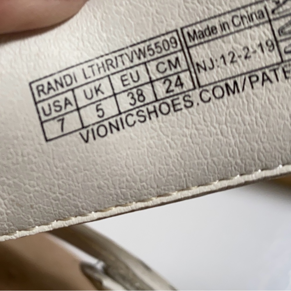 Vionic sandals - Picture 4 of 4